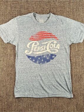Pepsi-Cola T-shirt, vintage look, sweet!